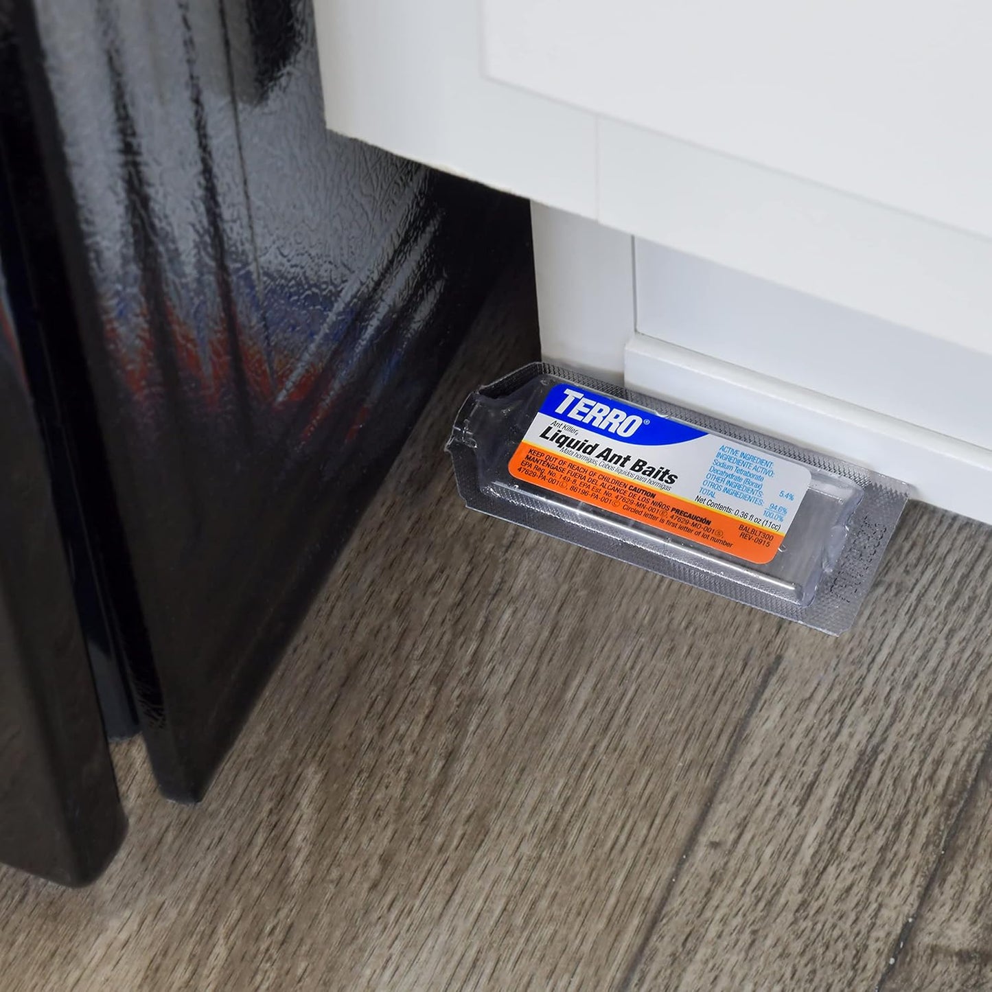 Ant Killer Bait Stations T300B - Liquid Bait to Eliminate Ants - 12 Count Stations for Effective Indoor Ant Control