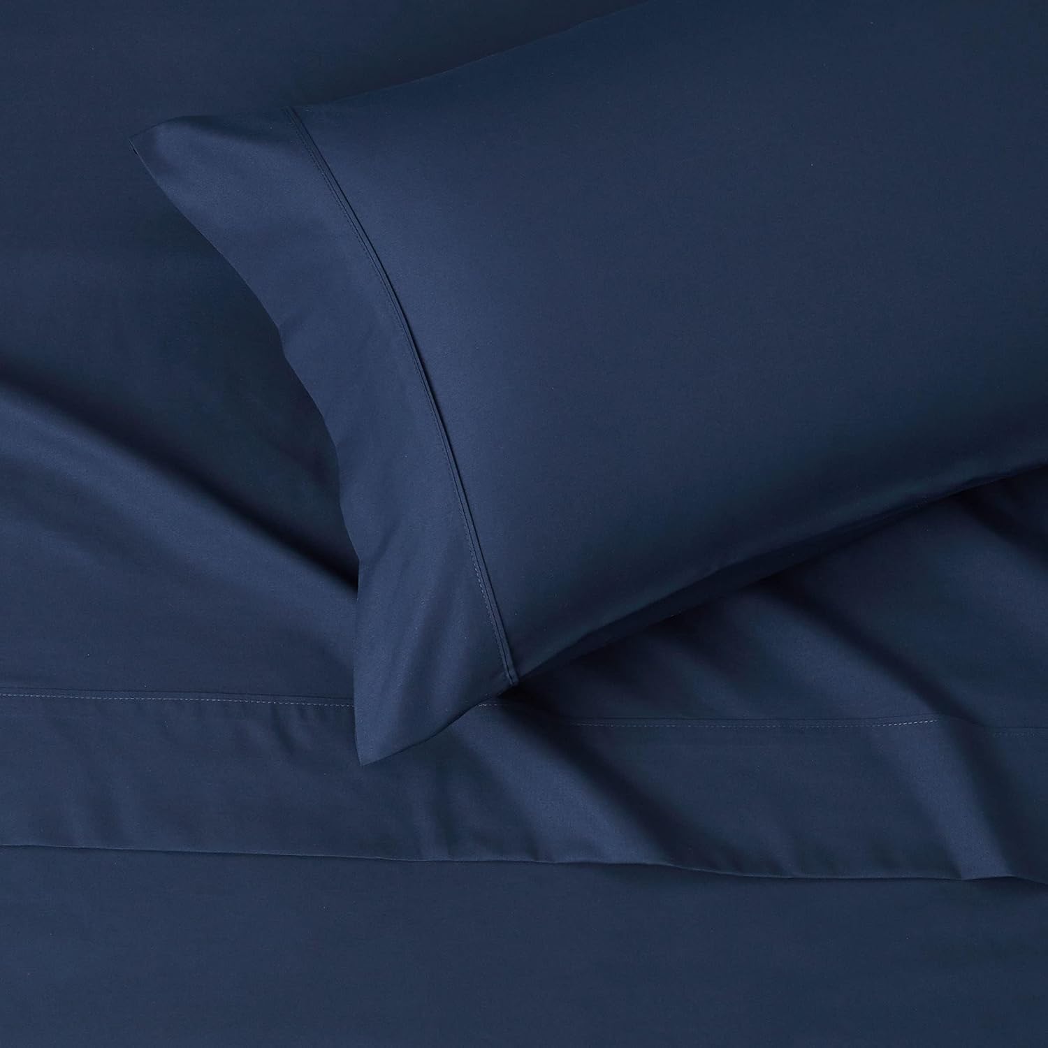 Lightweight Super Soft Easy Care Wrinkle Free Microfiber 3 Piece Bed Sheet Set with 14-Inch Deep Pockets, Twin, Navy Blue, Solid, Kids, Men & Women Bedding